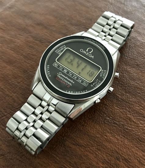 omega lcd Speedmaster time